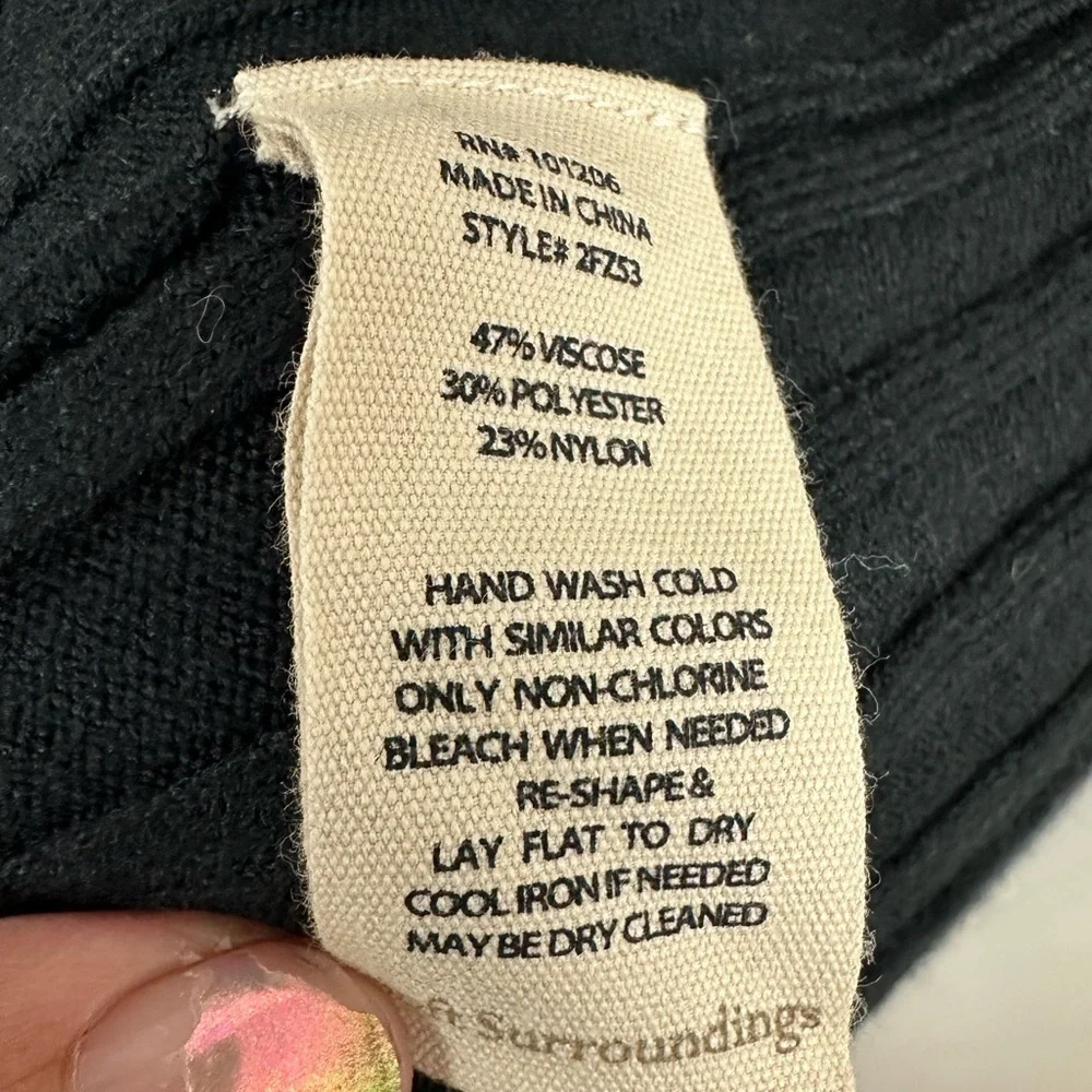 Soft Surroundings Soft Essential Ribbed Tia Turtleneck
Tank Top Black Sz L - Picture 8 of 9